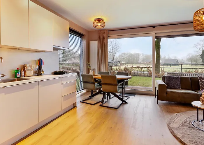 De Eekhoorn * بوتِنْ